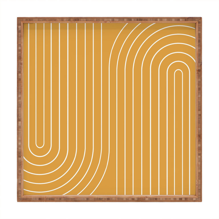 MINIMAL LINE CURVATURE GOLD SQUARE TRAY
