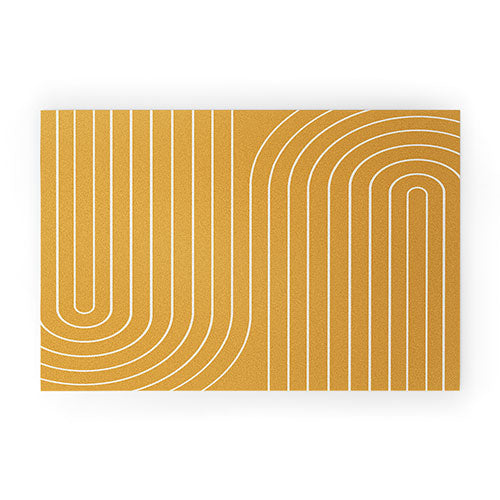 Minimal Line Curvature Gold Welcome Mat