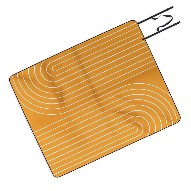 Minimal Line Curvature Gold Picnic Blanket