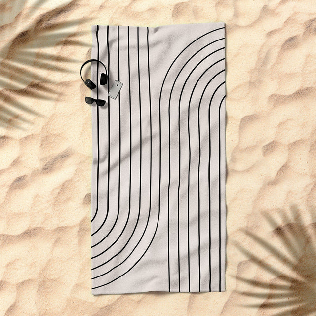 Minimal Line Curvature White Beach Towel