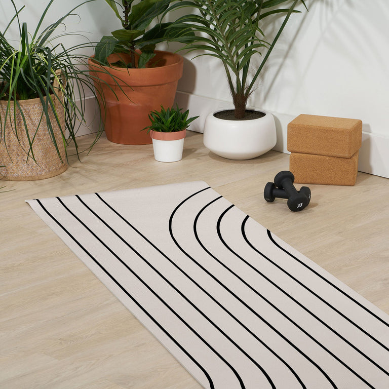 Minimal Line Curvature White Yoga Mat