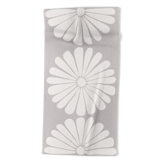 Retro Daisy XI Beach Towel