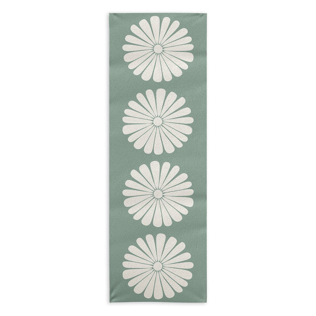 Retro Daisy XX Yoga Towel