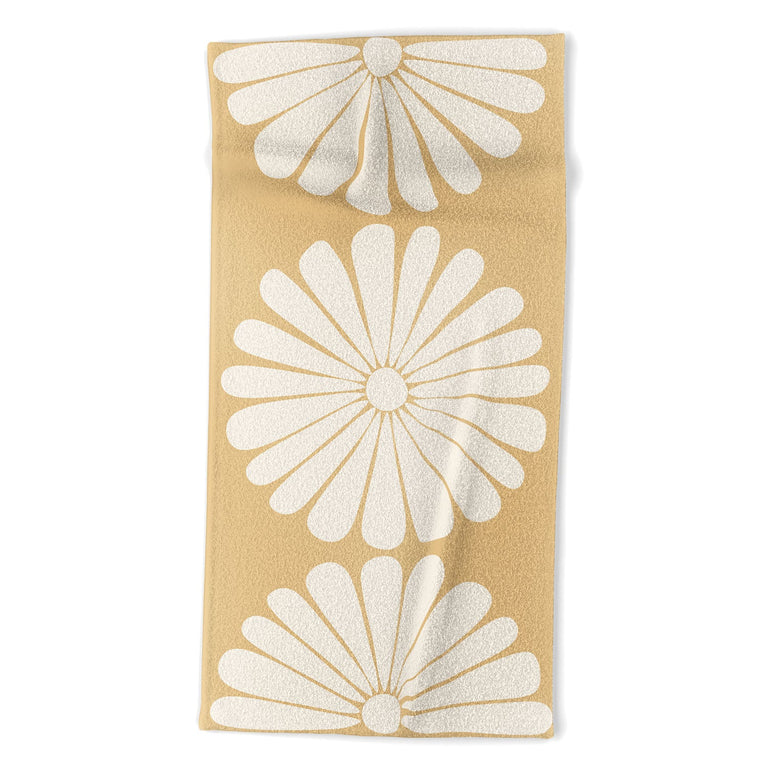 Retro Daisy XXIV Beach Towel