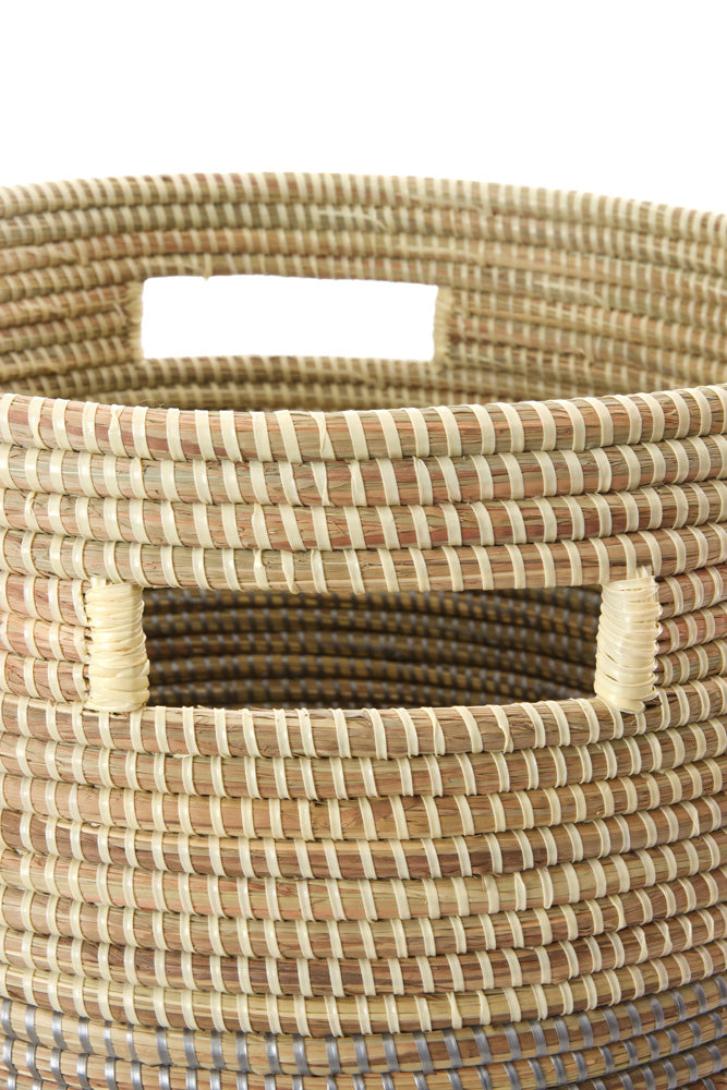 DUO-TONED FLAT-LIDDED BASKET (SENEGAL)